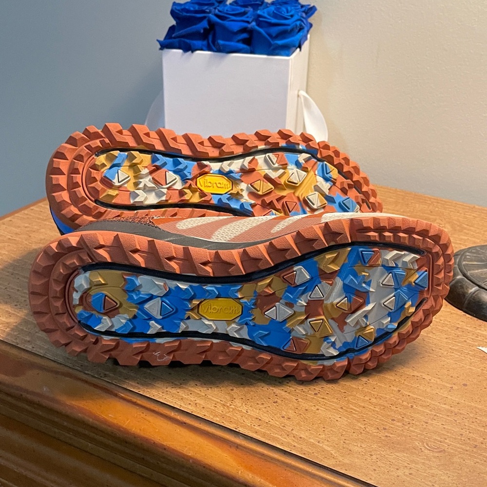 NWOT Merrill Vibram Trail Shoes - Brown and Blue - Picture 4 of 7